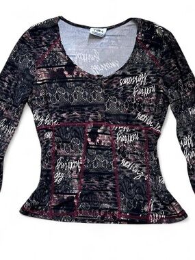 Y2K Yvonne Marie Black and Red Graphic Top